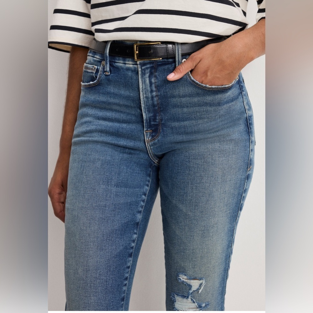 Good American Blue Bleach Washed Skinny Distressed Jeans.       Size-2/26